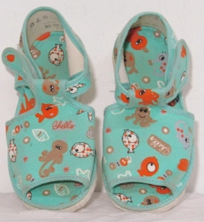 dětské letní bačkůrky