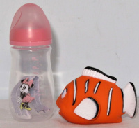 - nová kojenecká lahev a rybička do vody